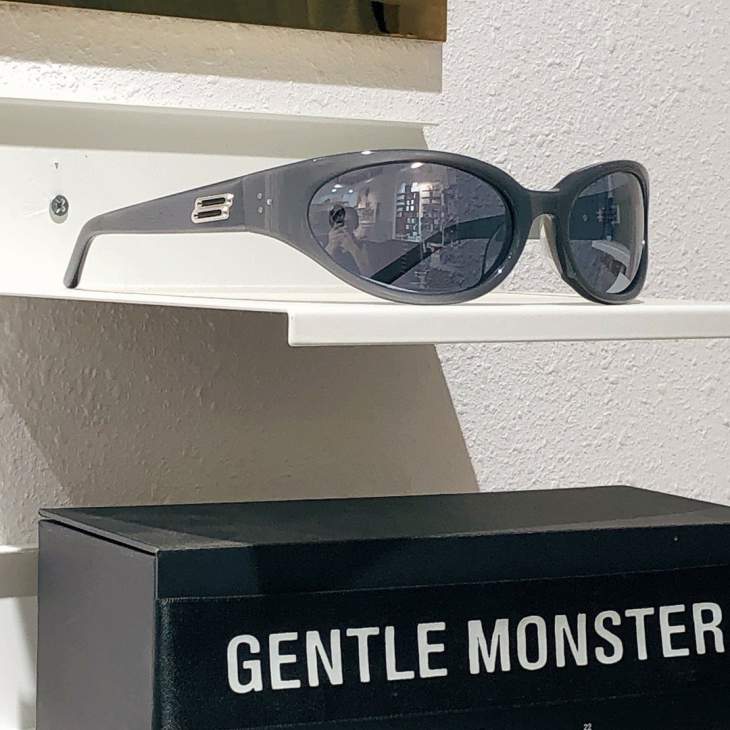 Picture of Gentle Monster Sunglasses _SKUfw65330627fw